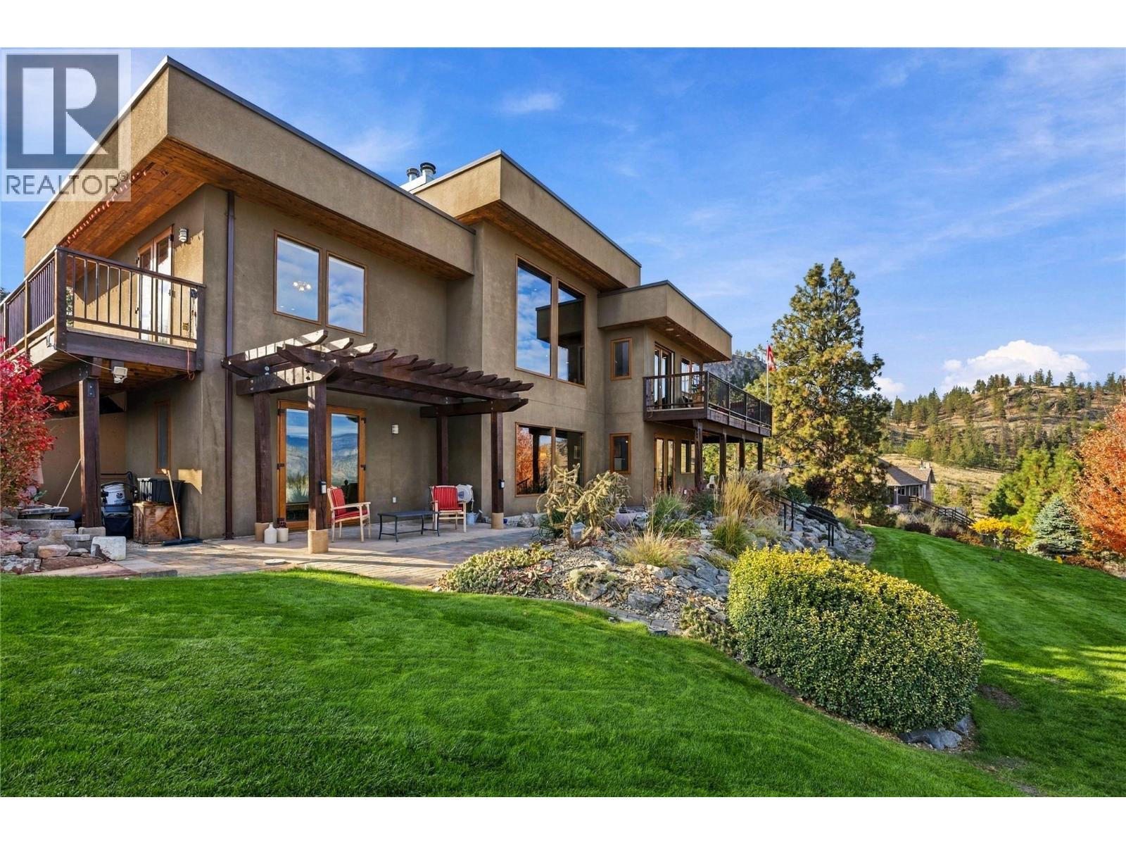  594 Wilson Mountain Road, Oliver