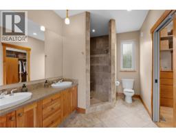 594 Wilson Mountain Road, Oliver, BC V0H1T5 Photo 24