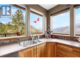 4pc Ensuite bath - 594 Wilson Mountain Road, Oliver, BC V0H1T5 Photo 11