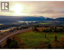 2457 Highlands Drive, Blind Bay, BC V0E1H2 Photo 10