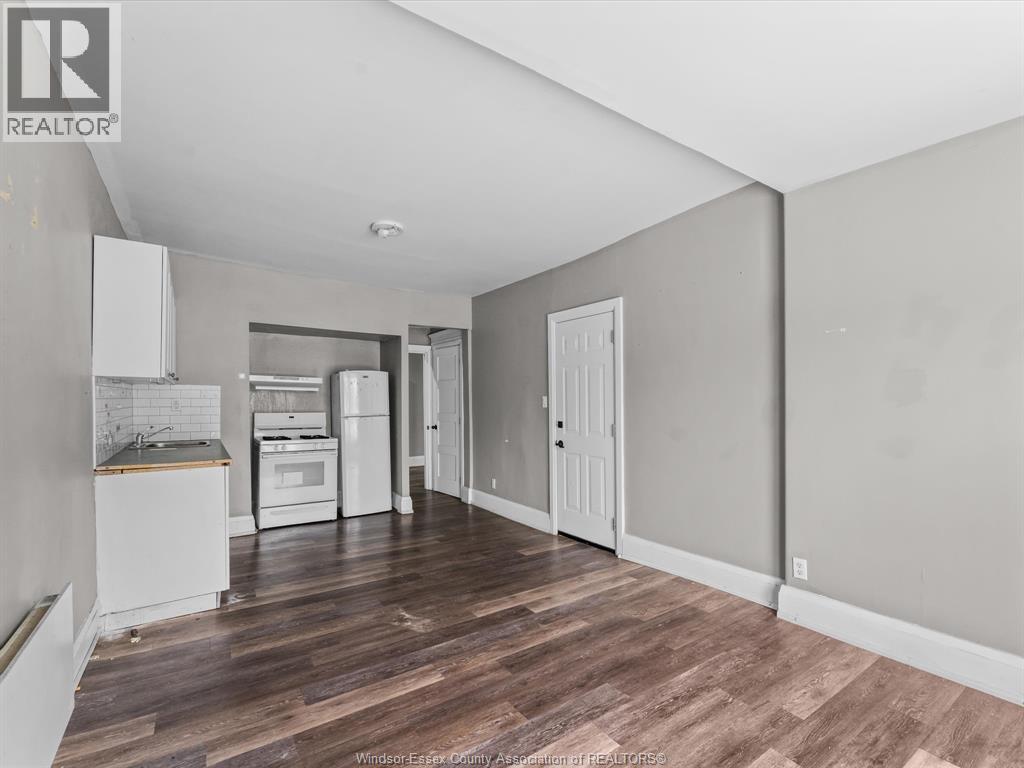 446 WYANDOTTE STREET West, Windsor — photo 3