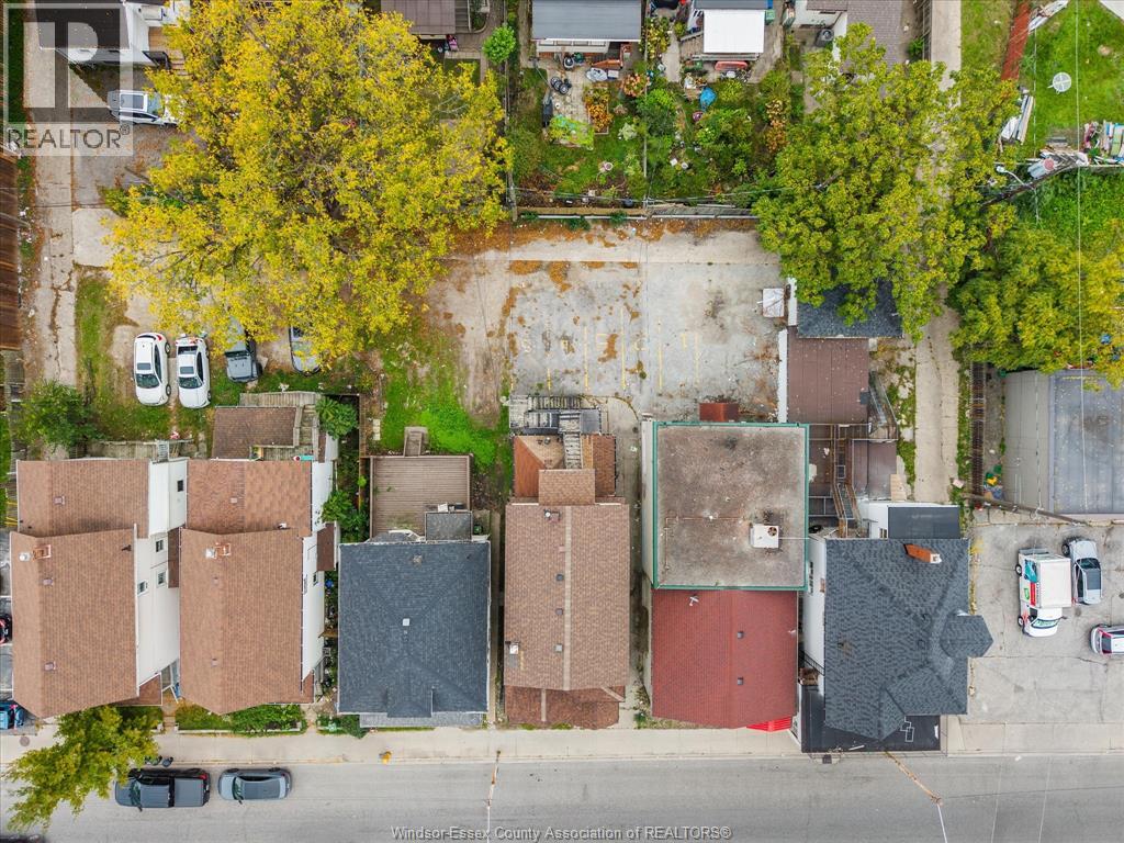 446 Wyandotte Street West — photo 48