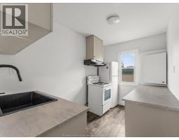 446 Wyandotte Street West, Windsor, ON N9A5X4 Photo 21