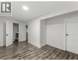 446 Wyandotte Street West, Windsor, ON N9A5X4 Photo 24