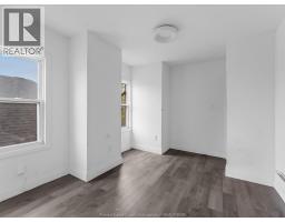 446 Wyandotte Street West, Windsor, ON N9A5X4 Photo 36