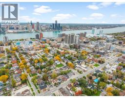 446 Wyandotte Street West, Windsor, ON N9A5X4 Photo 45