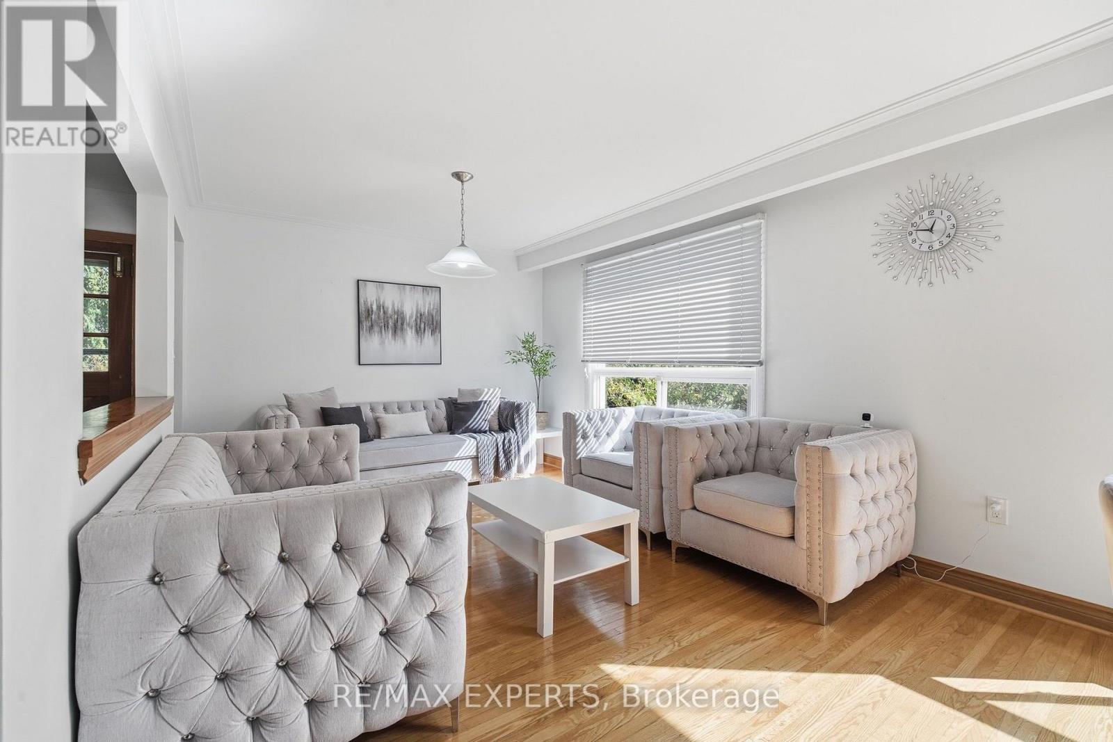 331 King Street East — photo 13