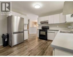 204 Mt Rundle Road W - photo 13