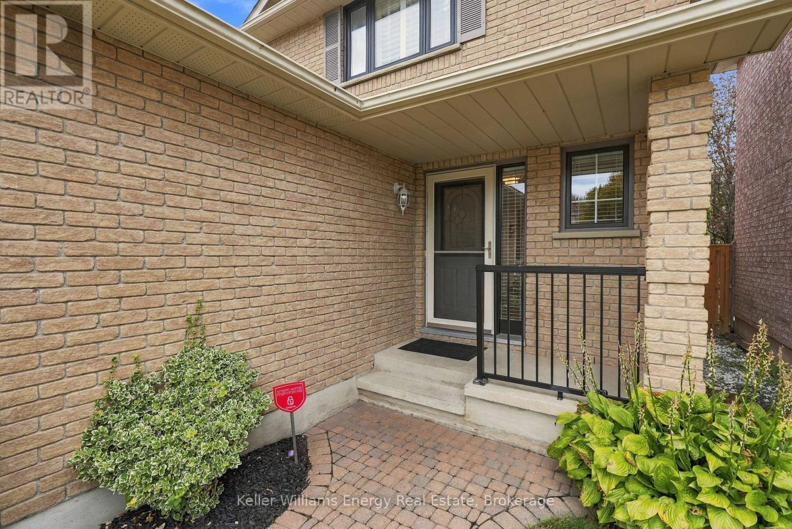20 CALECHE AVENUE, Clarington (Courtice) — photo 2