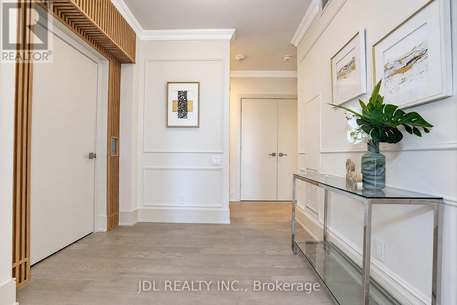 #1615 1 GLOUCESTER STREET - 12