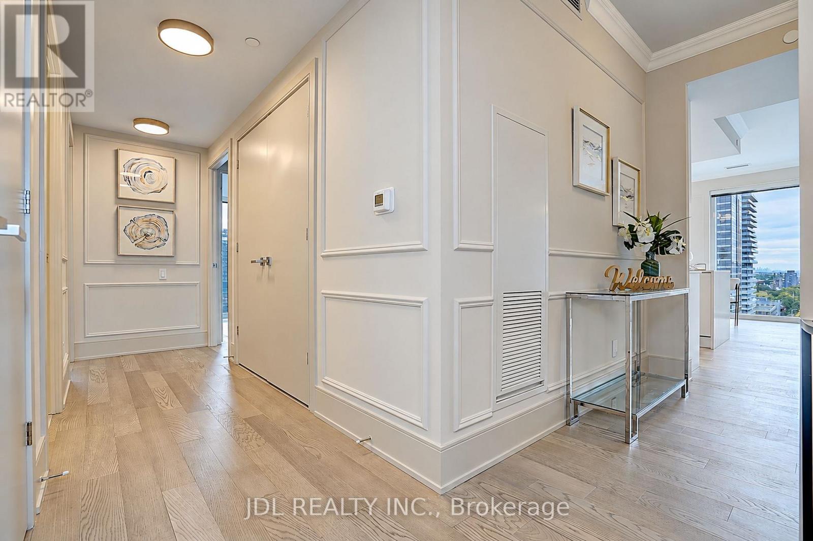 #1615 1 GLOUCESTER STREET - 14