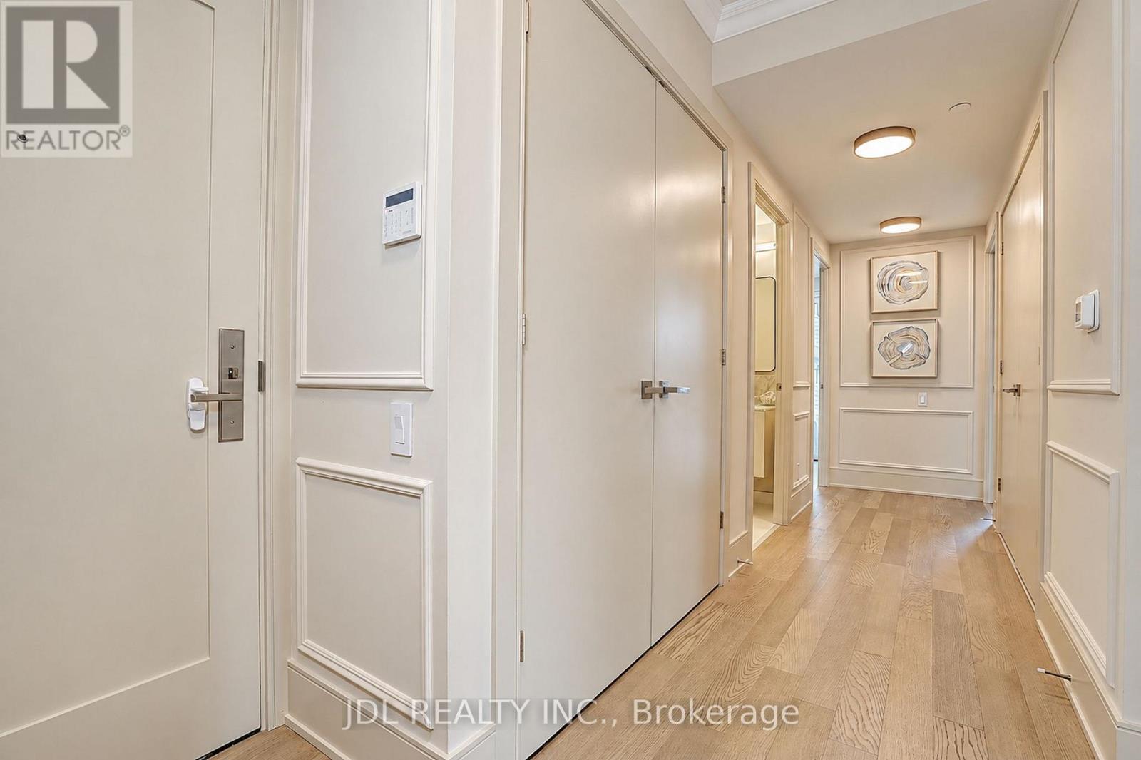 #1615 1 GLOUCESTER STREET - 15