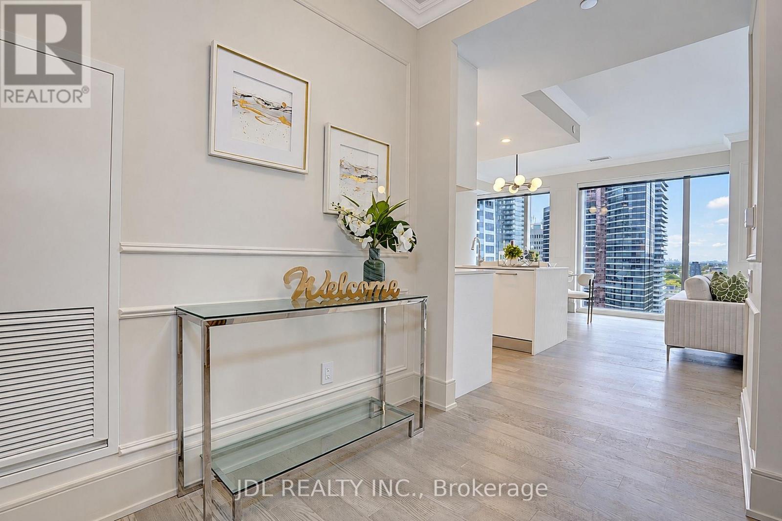 #1615 1 GLOUCESTER STREET - 16