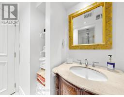 497 Northcliffe Boulevard, Toronto, ON M6E3L4 Photo 28