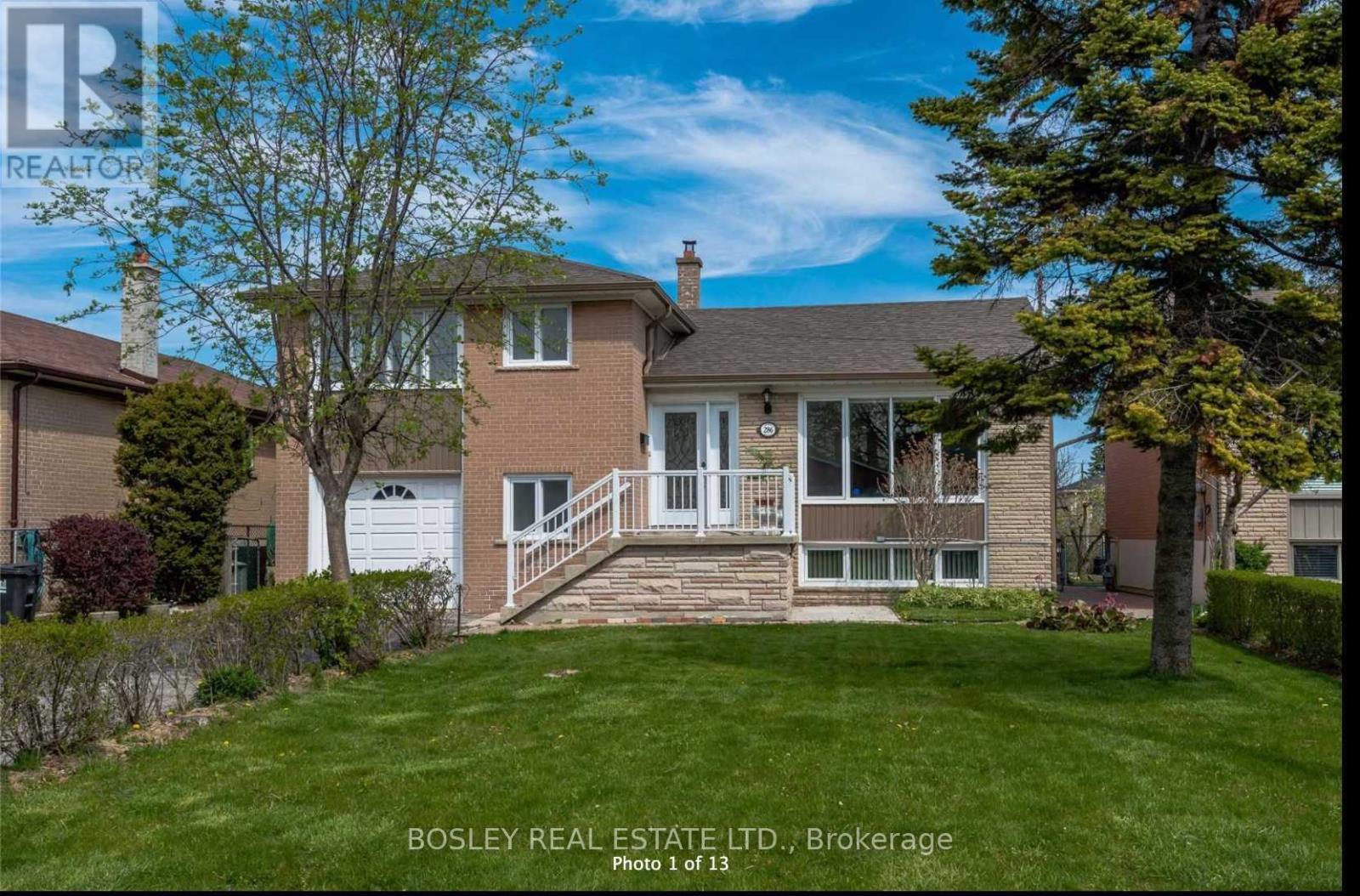 286 SEARLE AVENUE, Toronto (Bathurst Manor)