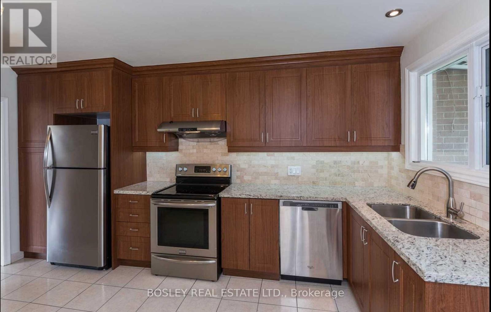 286 SEARLE AVENUE, Toronto (Bathurst Manor) — photo 3