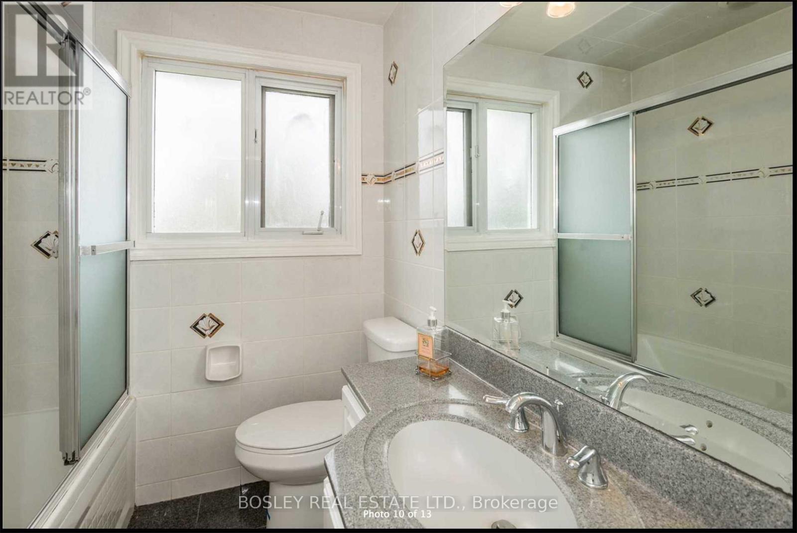 286 SEARLE AVENUE, Toronto (Bathurst Manor) — photo 9