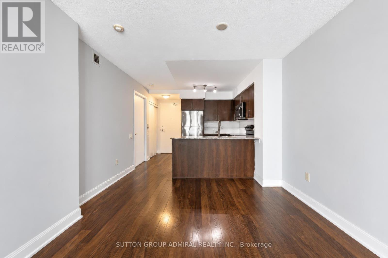 2191 Yonge Street — photo 27