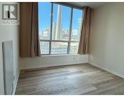 1515 - 230 Queens Quay W, Toronto, ON M5J2Y7 Photo 8