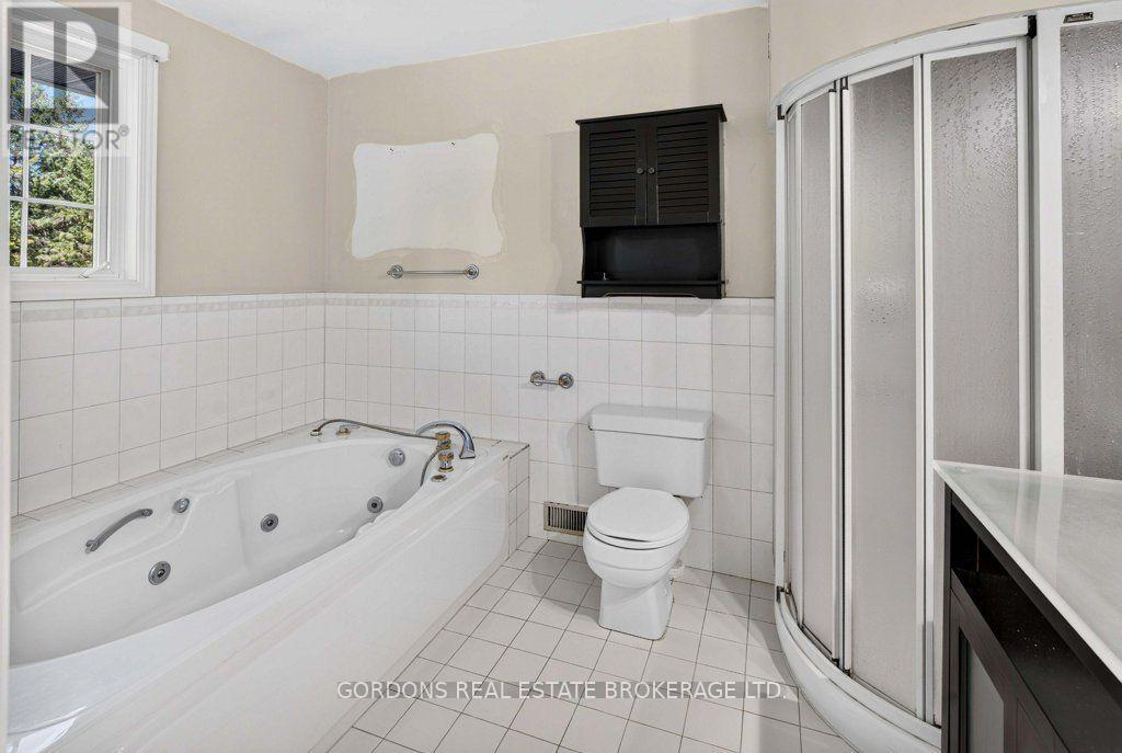 679 Palace Road — photo 38