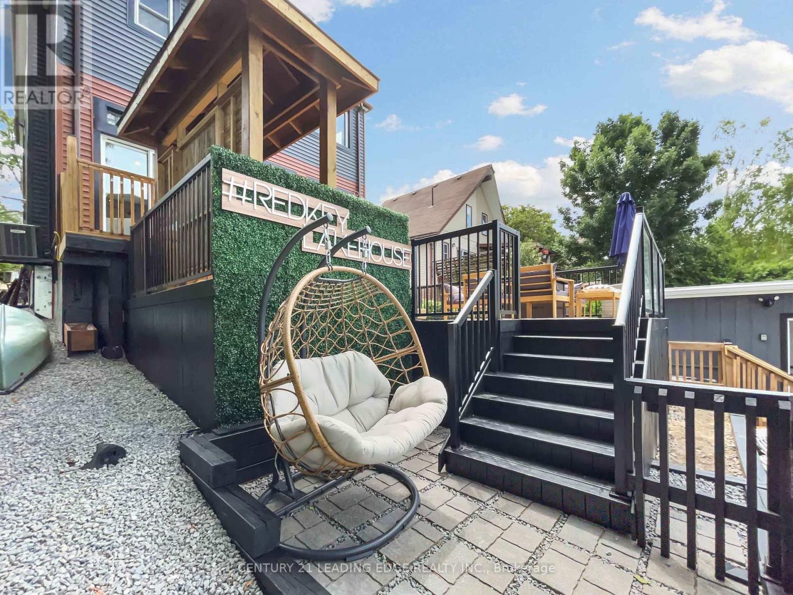 114 Coleman Crescent — photo 35