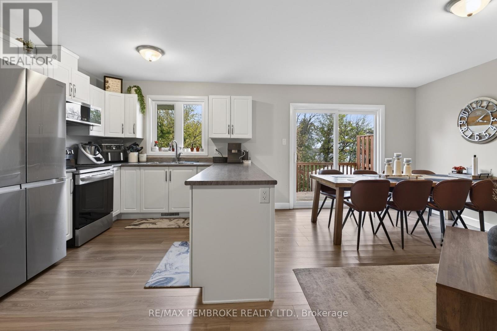 617 Nelson Street — photo 13