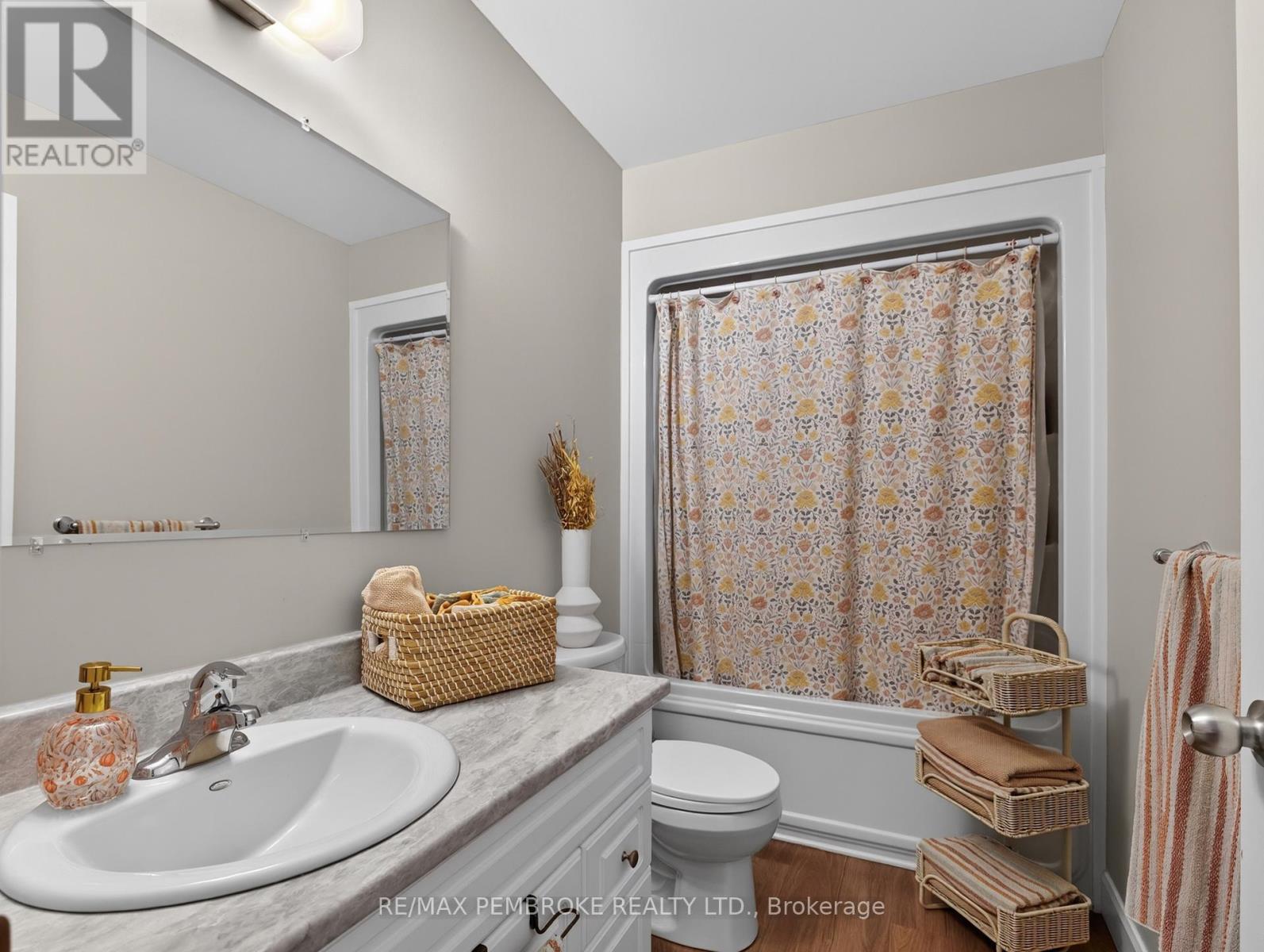 617 Nelson Street — photo 16