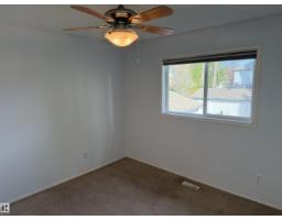 1316 Grant Wy Nw, Edmonton, AB T5T6M8 Photo 9