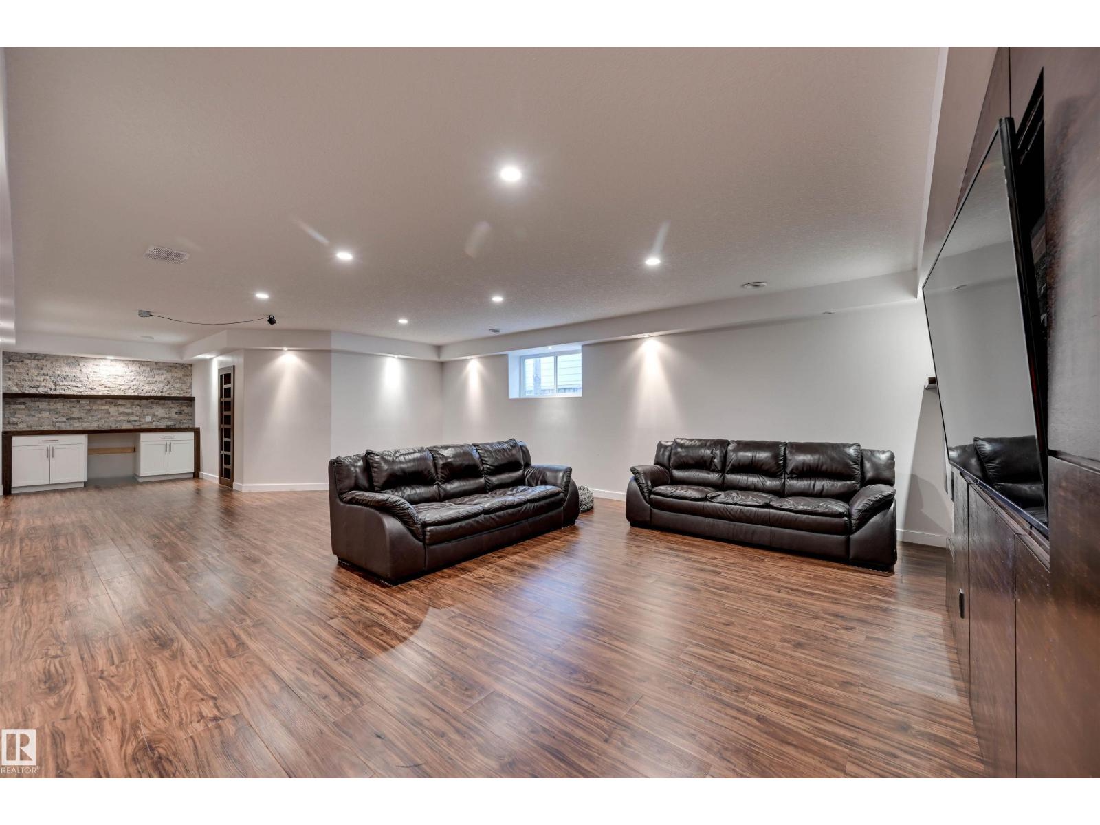 2327 Frezenberg Avenue NW, photo 41