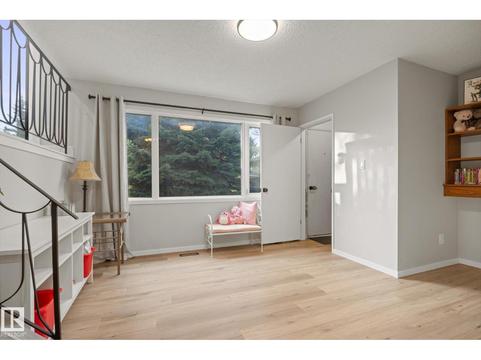 313 Greystone Place, photo 13