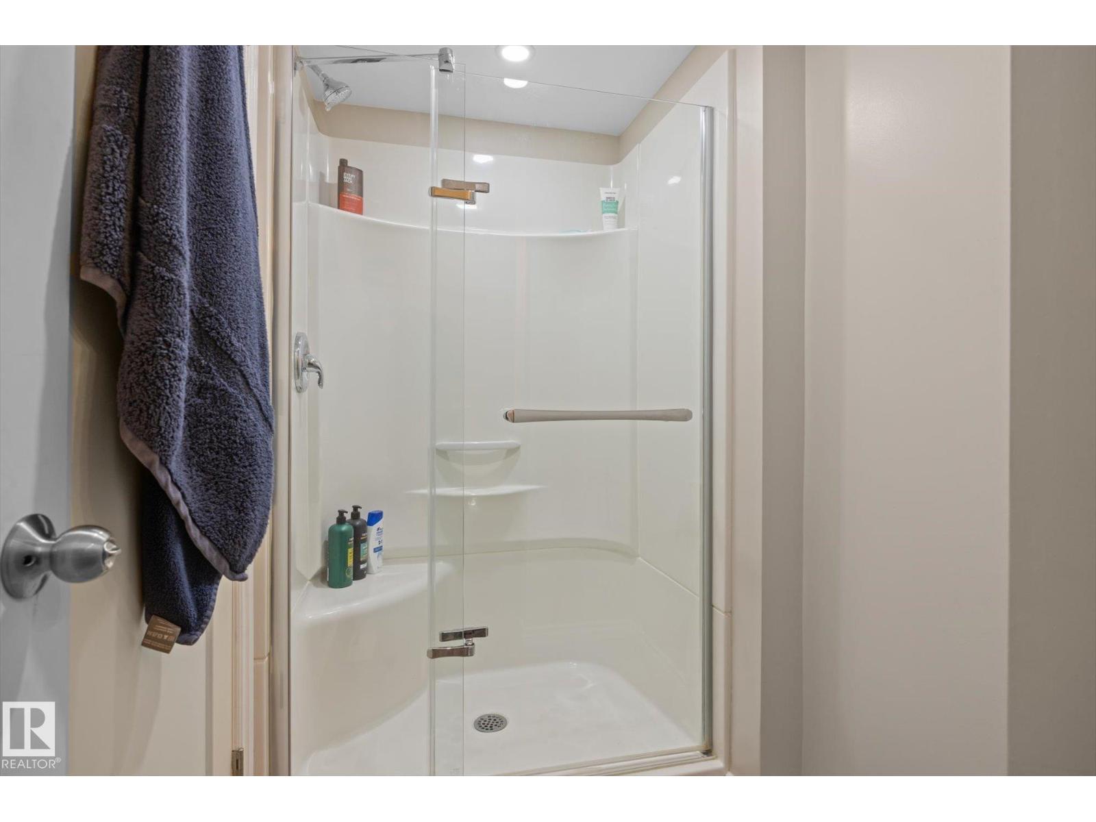 313 Greystone Place, photo 17