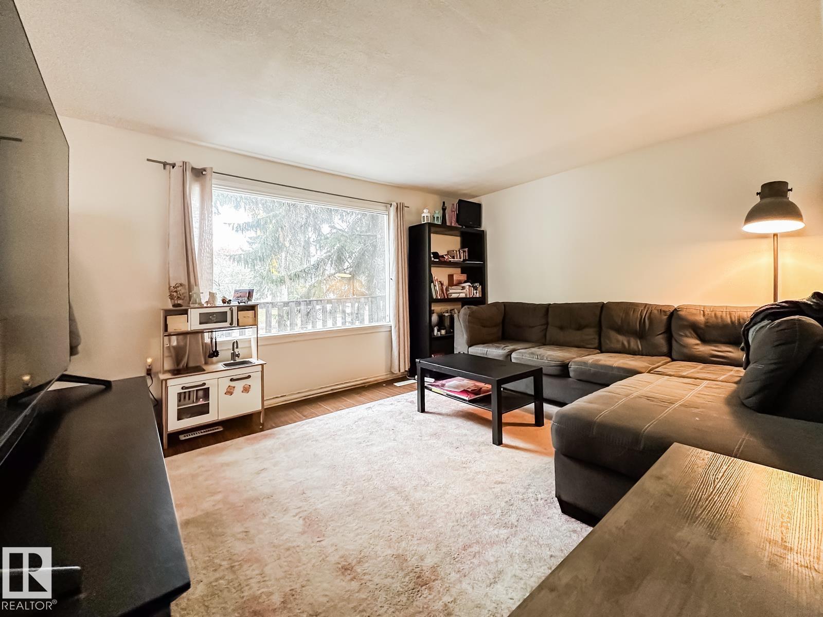 12114 106 St NW photo 5 — MLS® E4513018