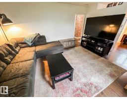 12114 106 St Nw, Edmonton, AB T5G2R8 Photo 8