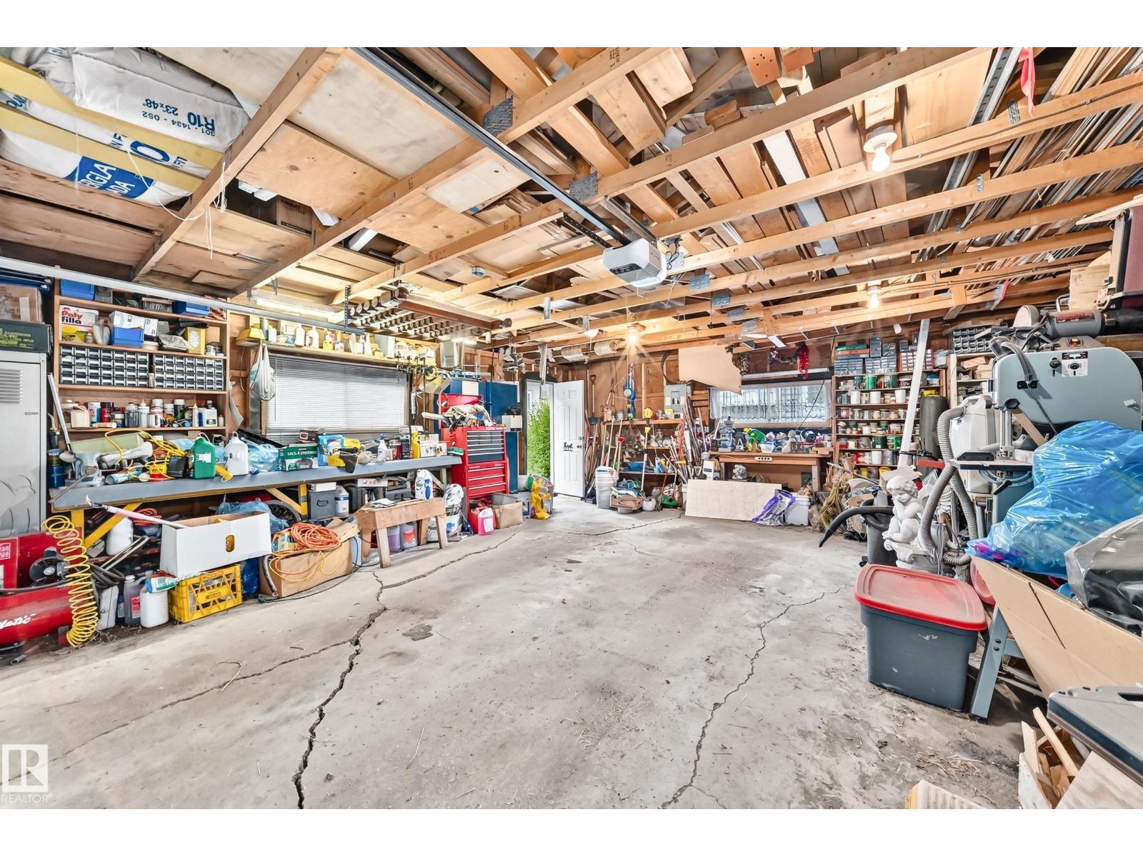 13515 86 St NW NW, photo 37