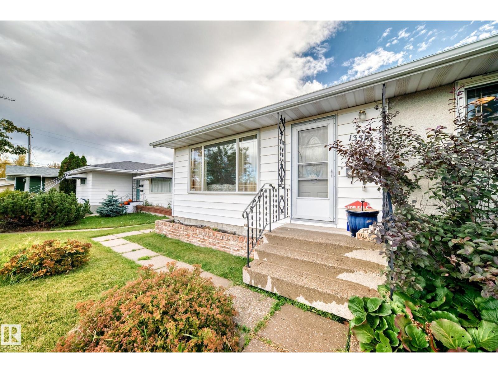 13515 86 St NW NW, photo 45