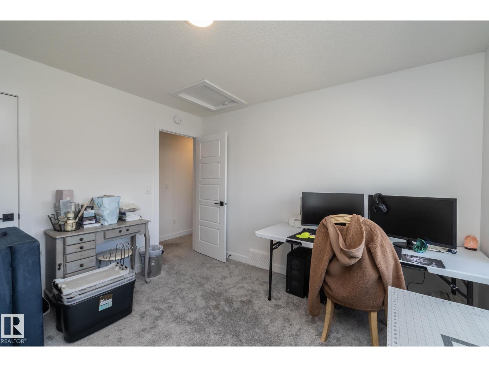 54 Kingsbury Circle, photo 28