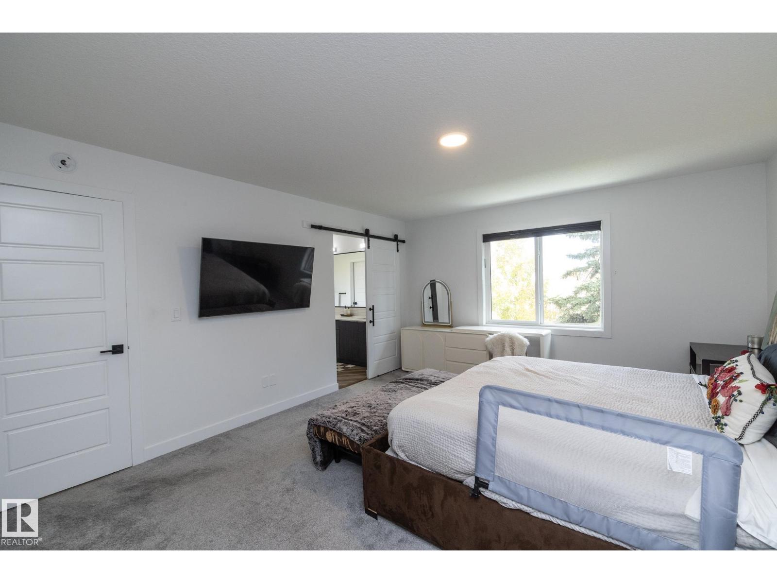 54 Kingsbury Circle, photo 38