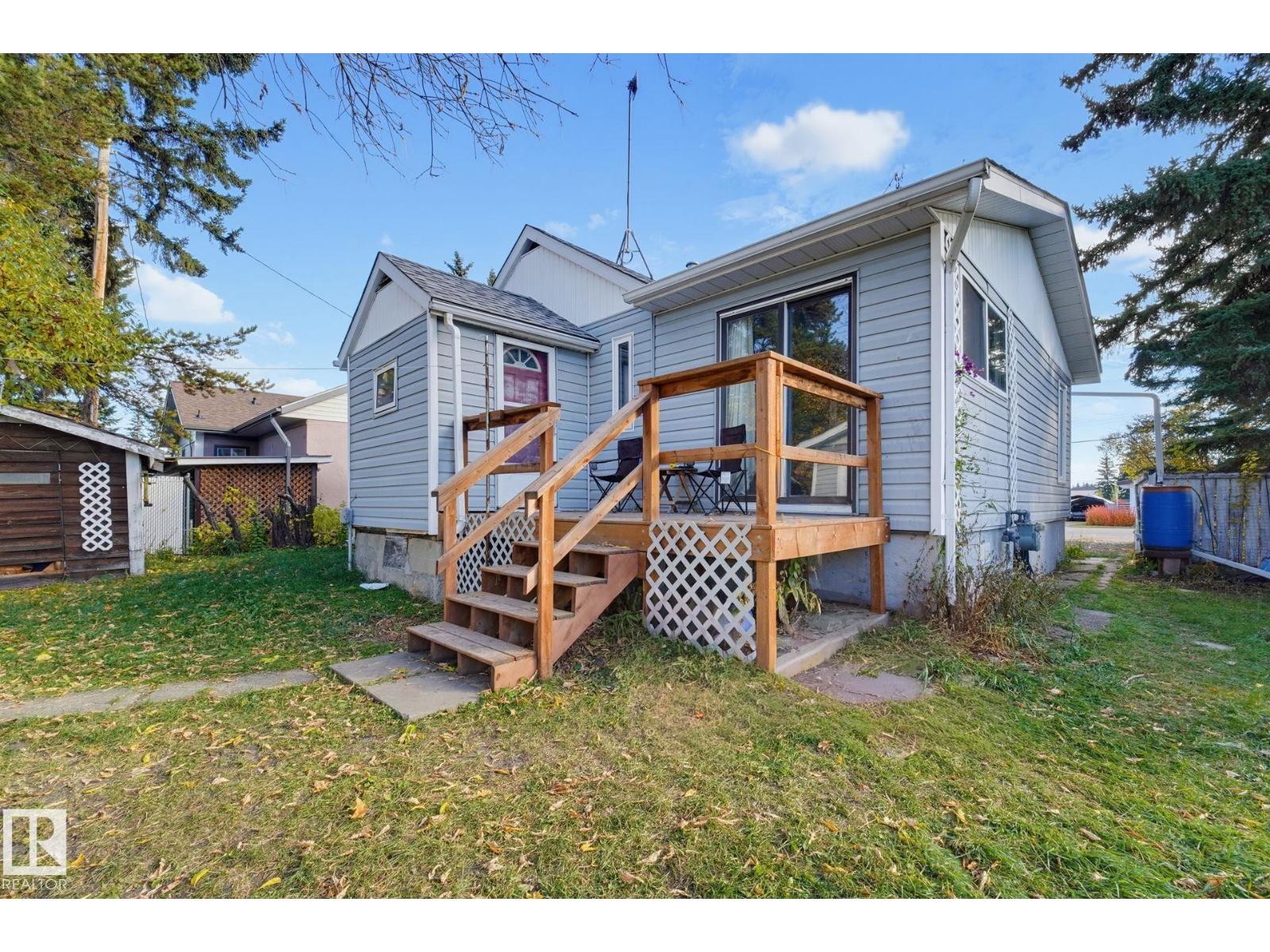 5210 52 ST - 1