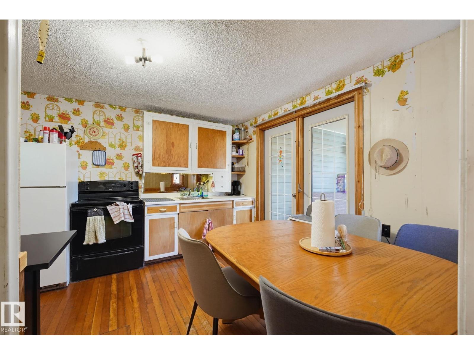 5210 52 Street, photo 7
