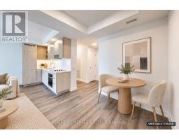 2212 - 2851 Highway 7, Vaughan, ON L4K1W2 Photo 7