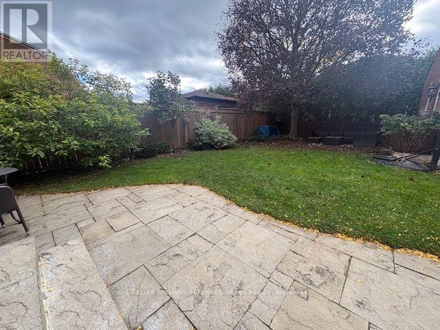 63 Oatlands Crescent, Richmond Hill, ON photo 35