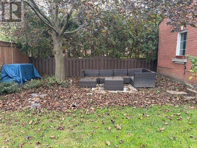 63 Oatlands Crescent, Richmond Hill, ON photo 36