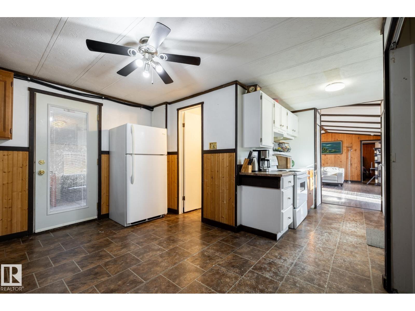 #328 53319 RGE ROAD 31 - 12