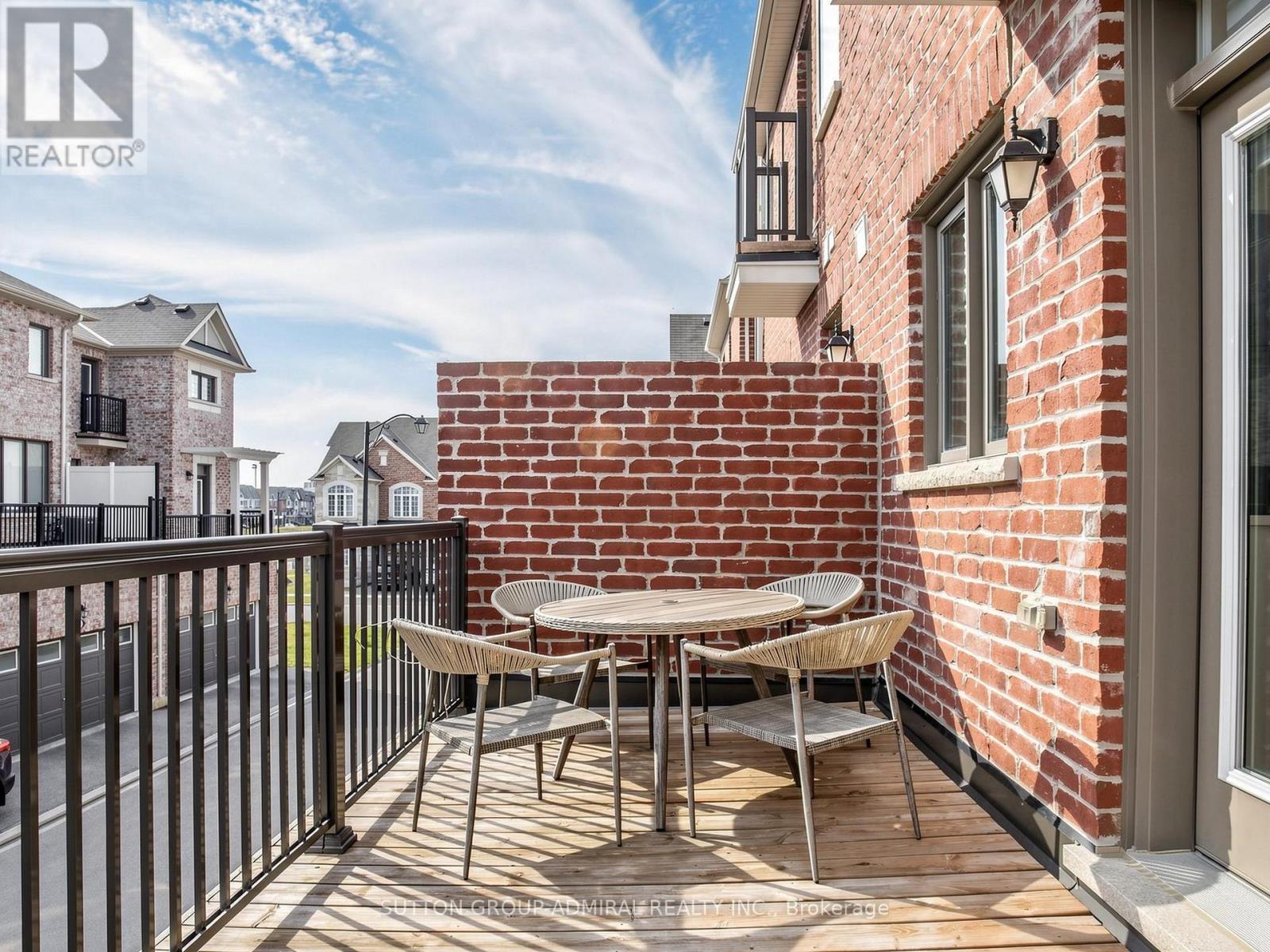 85 CASELY AVENUE - 15