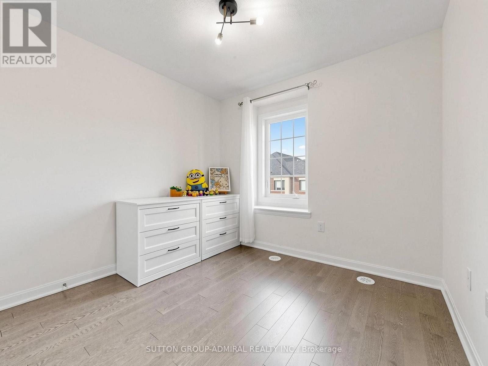 85 CASELY AVENUE - 22