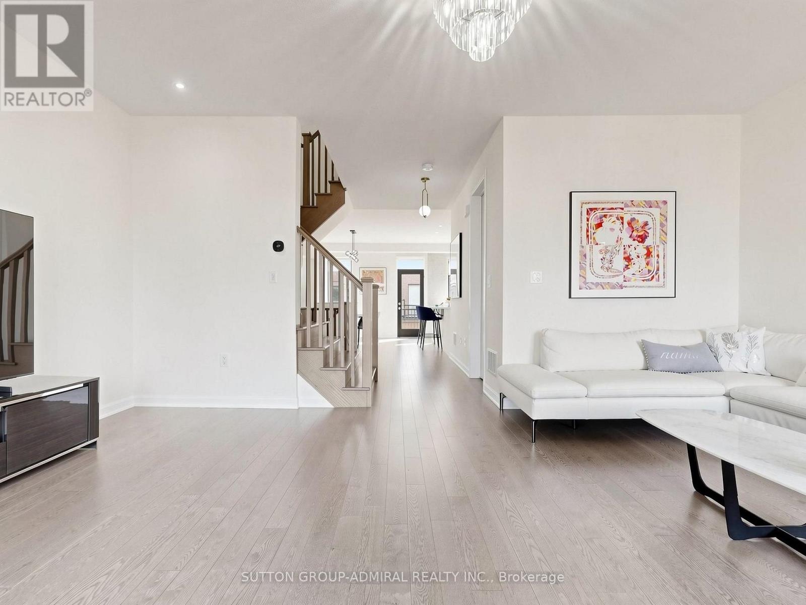 85 CASELY AVENUE - 5