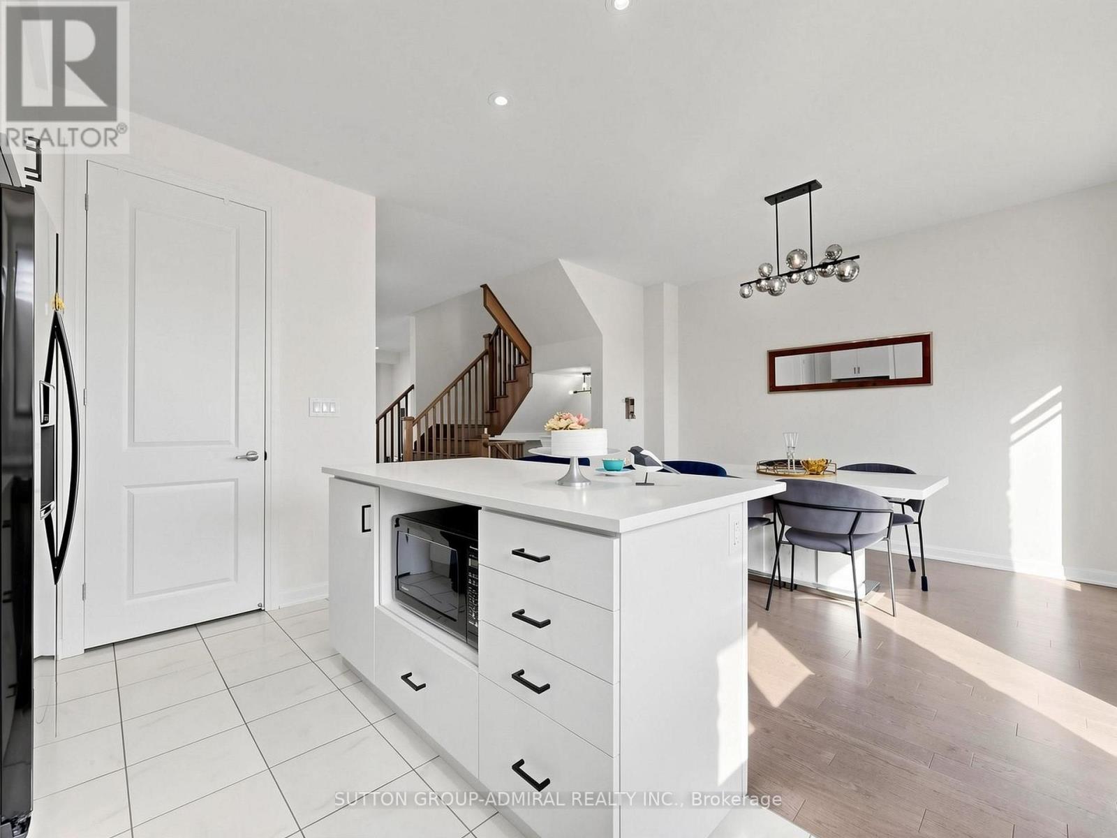 85 CASELY AVENUE - 9