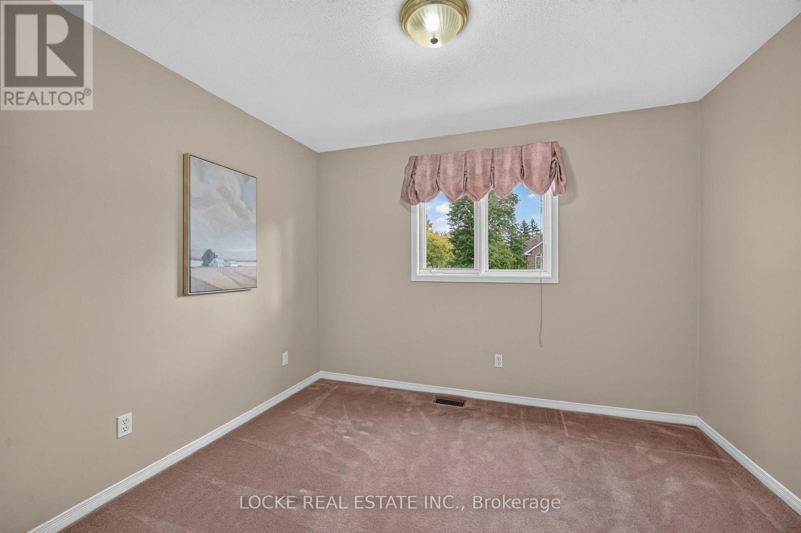 416 LAWLER CRESCENT - 26