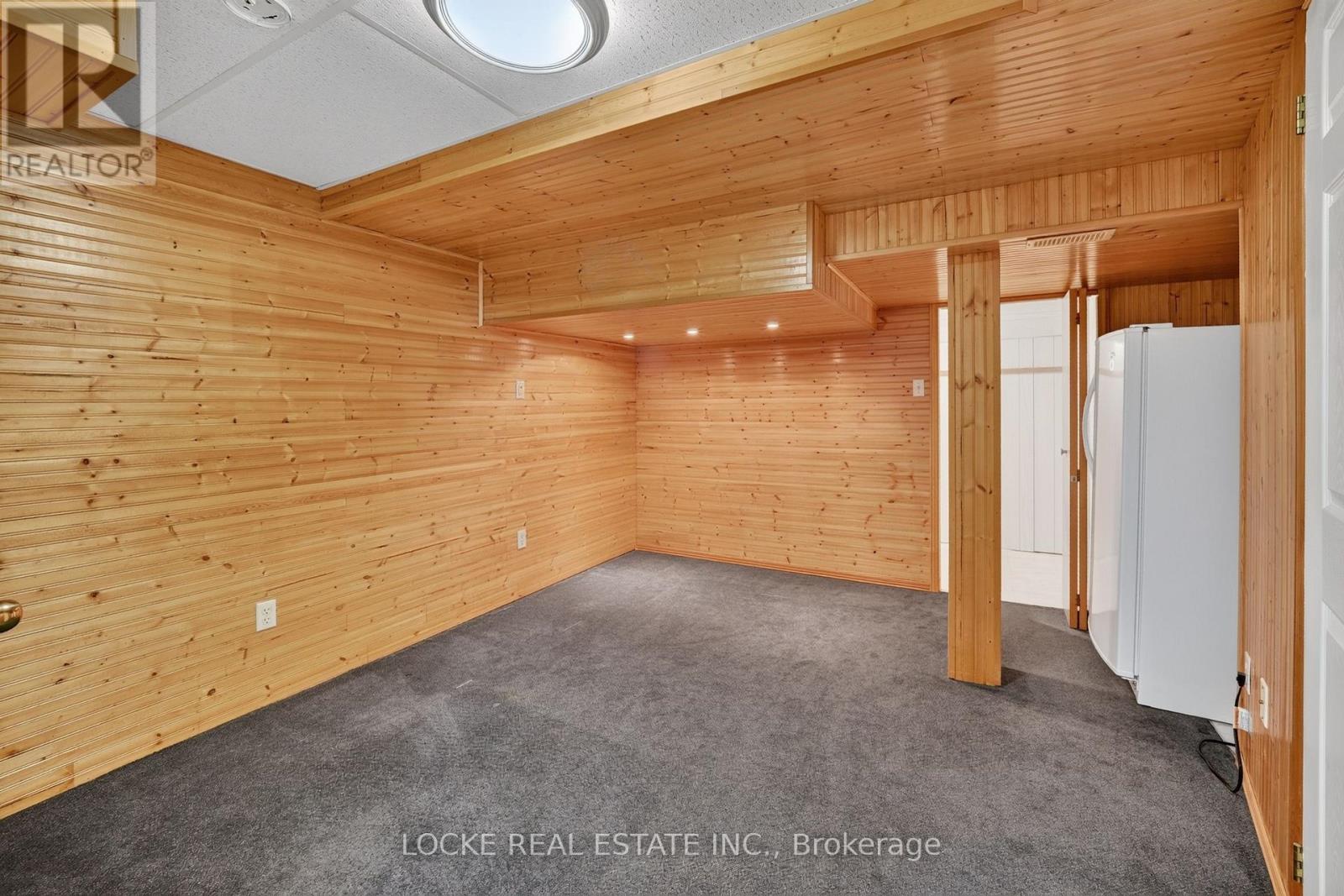 416 LAWLER CRESCENT - 36
