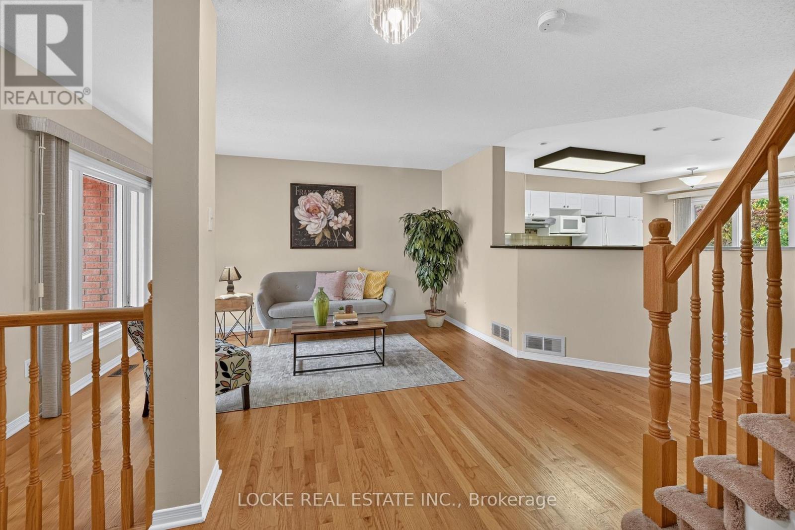 416 LAWLER CRESCENT - 6